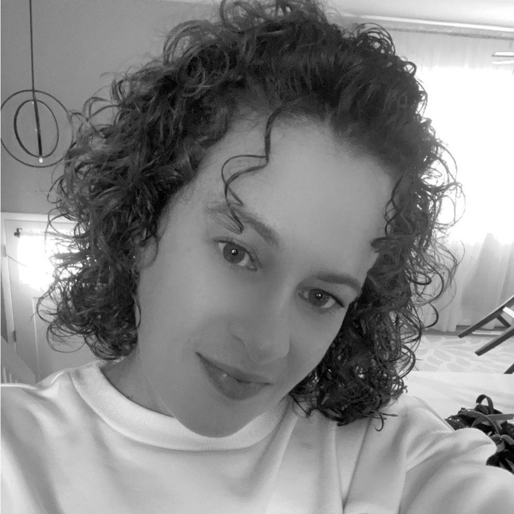 Meet your Posher, Jennifer